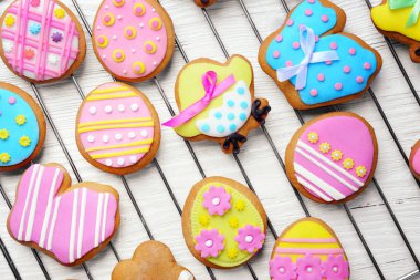 Dekoratif gingerbread Paskalya çerezleri