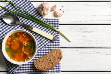 taze sebze çorbası