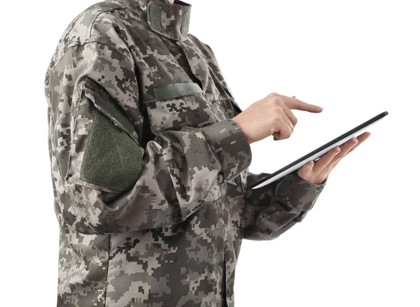 Soldier holding tablet — Stock Photo, Image