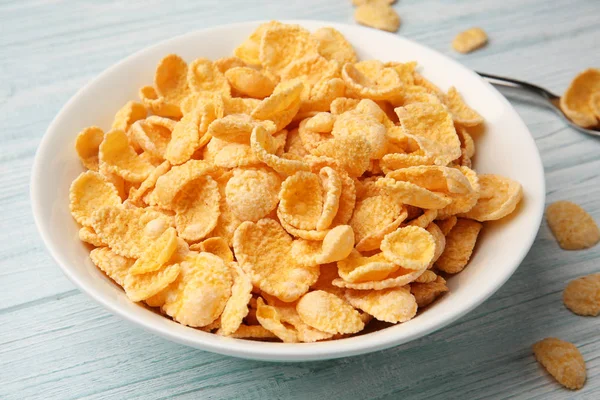 Skål med raw cornflakes — Stockfoto