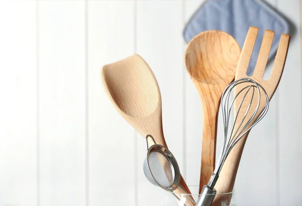 Diferentes utensílios de cozinha — Fotografia de Stock
