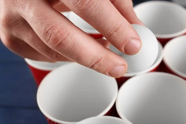 Playing beer pong — Stock Photo, Image