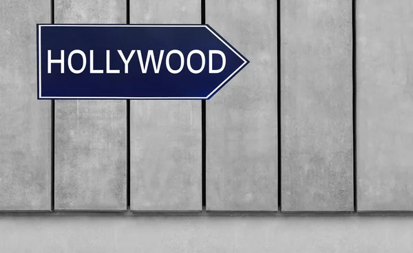 Straßenschild mit Wort hollywood — Stockfoto