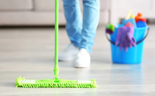Woman moping floor — Stock Photo, Image