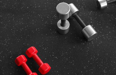 Katta farklı halter