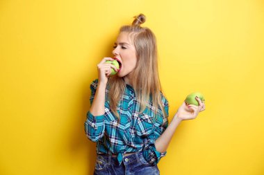 Genç güzel kadın.  