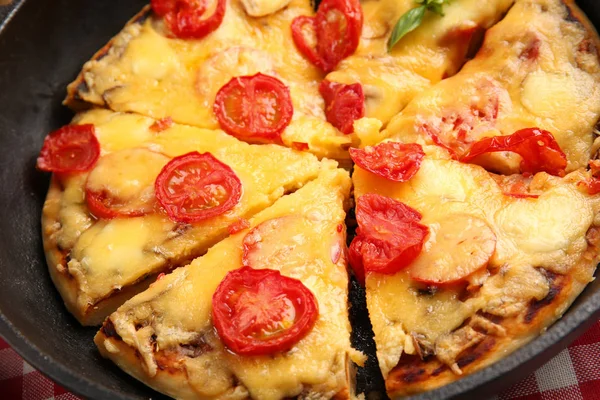 Freshly baked pizza — Stock Photo, Image
