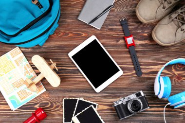 Seyahat için kıyafet aksesuarları 