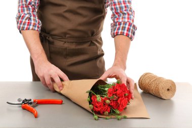 Erkek çiçekçi çiçek buketi kaydırma