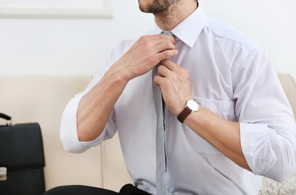 Young man going to interview — Stock Photo, Image