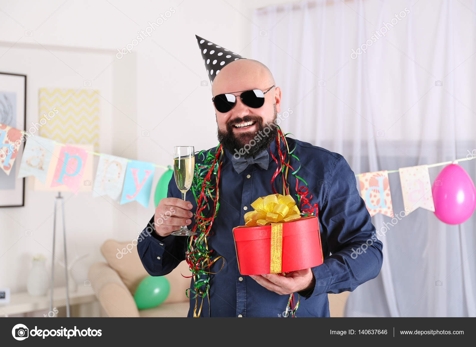 Homme D Anniversaire Drole Images Libres De Droit Photos De Homme D Anniversaire Drole Depositphotos