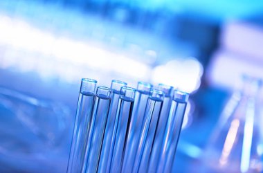 Test tüpleri üzerinde arka plan bulanık