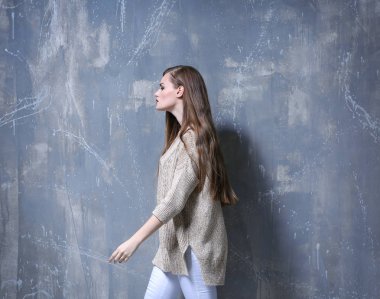 Genç güzel kadın.