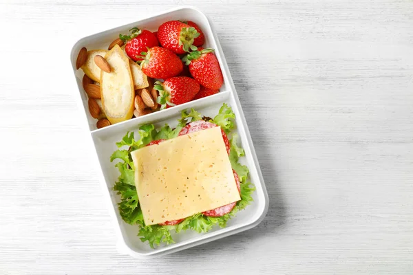 Lunch box z żywności — Zdjęcie stockowe
