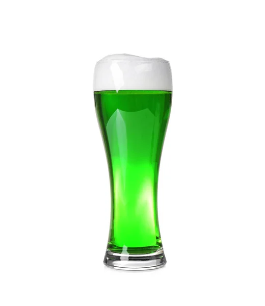 Becher mit kaltem grünem Bier — Stockfoto