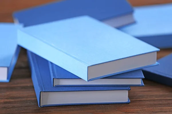 Montón de libros azules — Foto de Stock