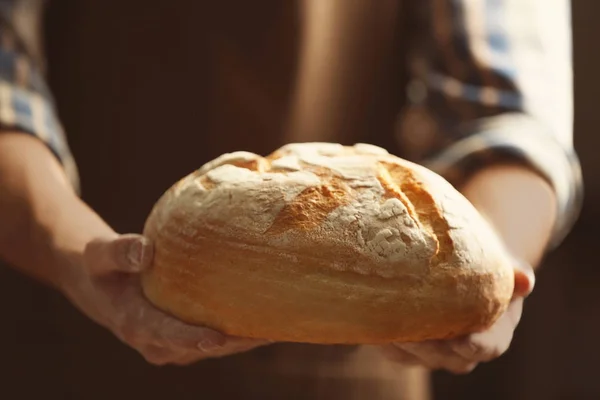 Man baking bread — Stock Photo, Image