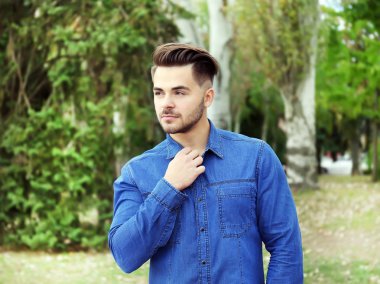 yakışıklı bir adam Park