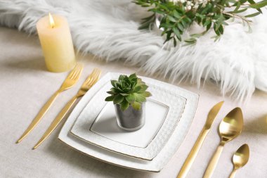 Succulents ile hizmet tablo  