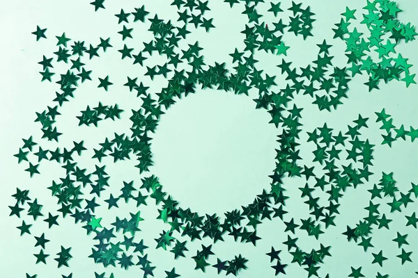 Confete brilhante em forma de estrelas — Fotografia de Stock