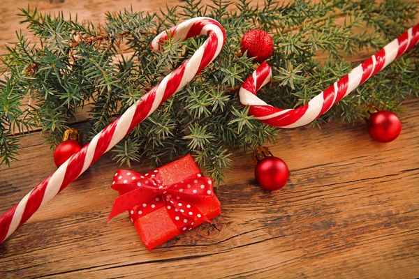 Decoraciones navideñas y dulces —  Fotos de Stock
