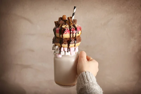 Milkshake, munkar och andra sötsaker — Stockfoto