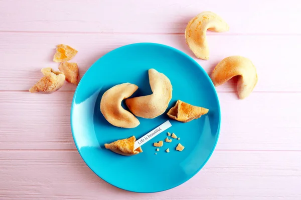 Placa con galletas de la fortuna — Foto de Stock