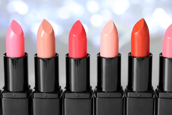 Collectie van kleurrijke lippenstiften — Stockfoto