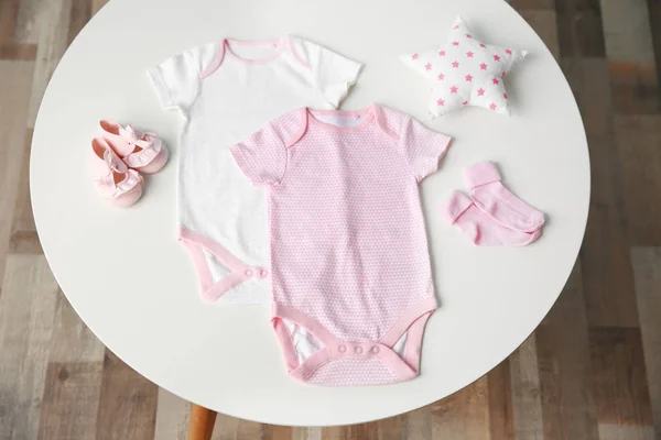 Set van kleren van de baby — Stockfoto