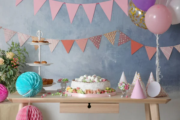 Diner Anniversaire Images Libres De Droit Photos De Diner Anniversaire Depositphotos