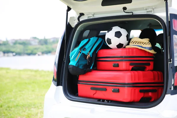 Car trunk with luggage — Stock Photo, Image