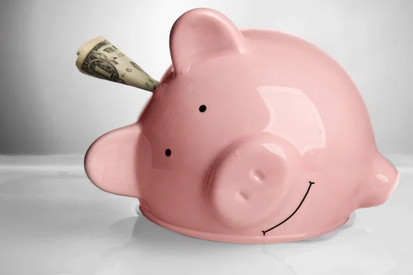 Pink piggy bank — Stock Photo, Image