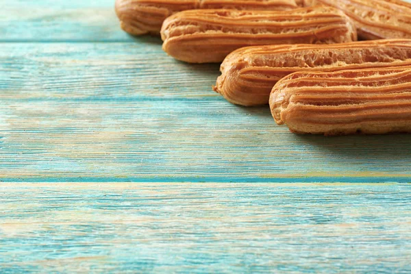 Gruppe köstlicher Eclairs — Stockfoto