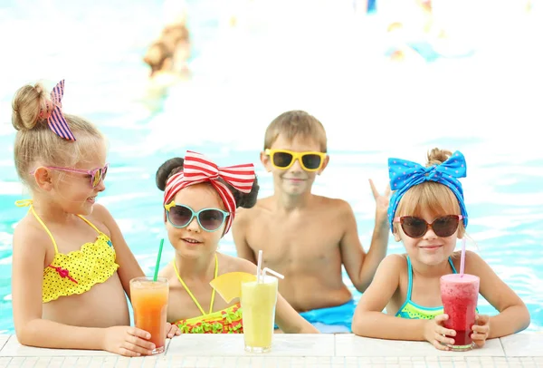 Little Kids Swimming Pool Sunny Day — Stock Photo, Image