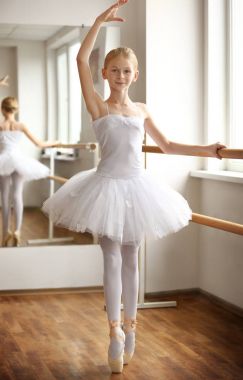 genç güzel balerin