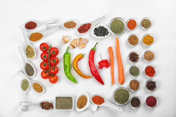 Set van kruiden met kruiden en verse groenten — Stockfoto