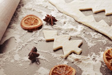 Noel partisi için kurabiye yapma