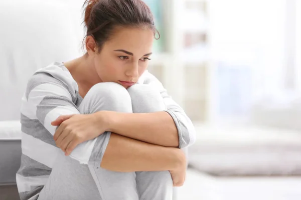 Depressed young woman — Stock Photo, Image