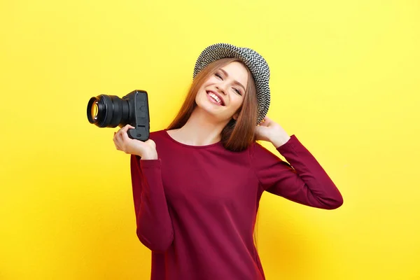 Mooie jonge fotograaf — Stockfoto