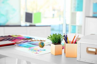 tasarımcı çalışma yeri  