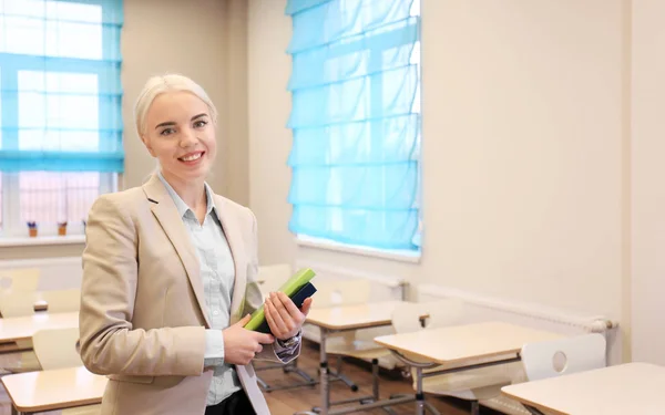 Mooie schoolleraar — Stockfoto