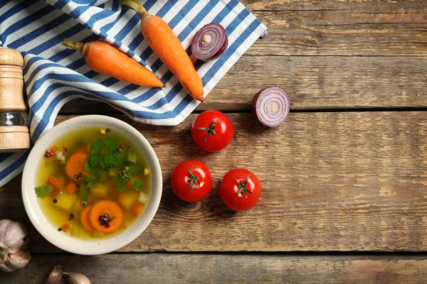 Sopa y verduras frescas — Foto de Stock