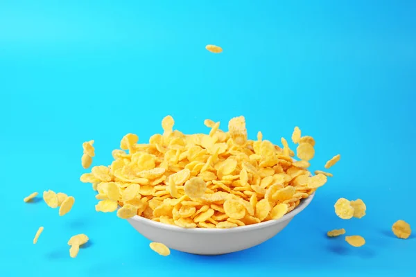 Bowl with corn flakes — Stock Photo, Image