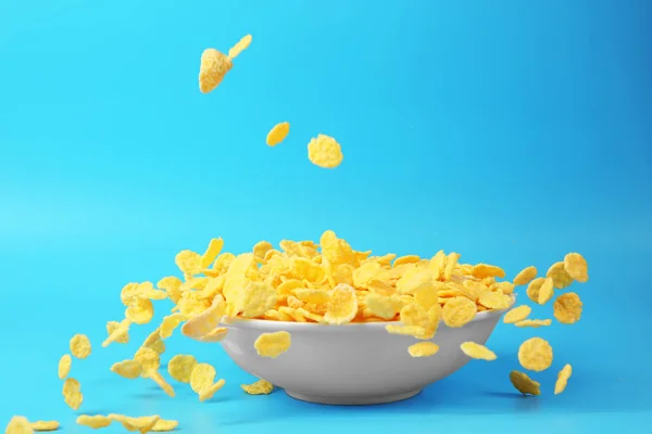 Bowl with corn flakes — Stock Photo, Image