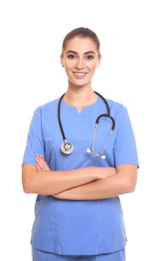 Beyaz arka plan üzerinde genç kadın beslenme uzmanı