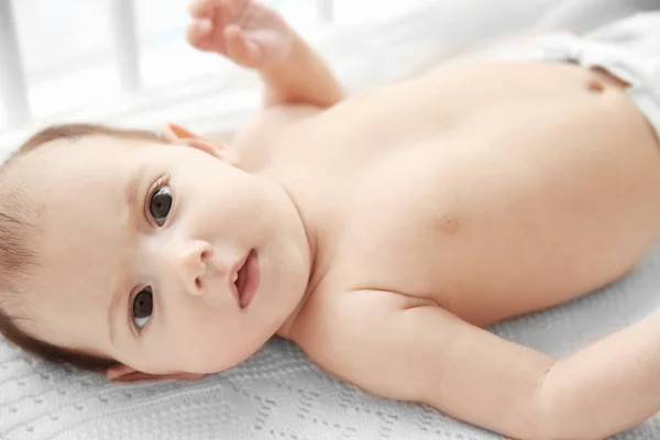 Schattige kleine baby — Stockfoto