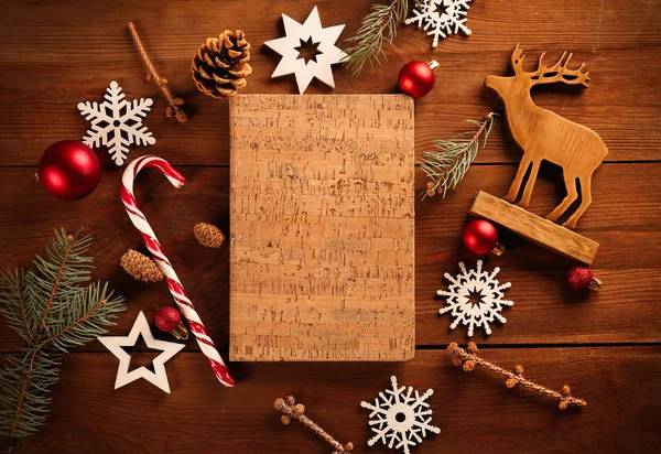 Cuaderno con decoraciones navideñas —  Fotos de Stock
