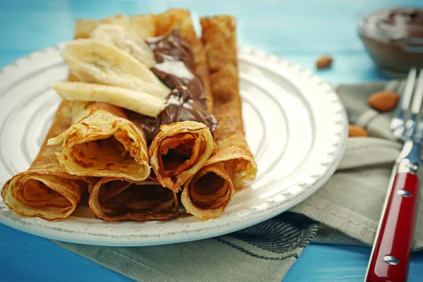 Deliziose frittelle con cioccolato e banana — Foto Stock