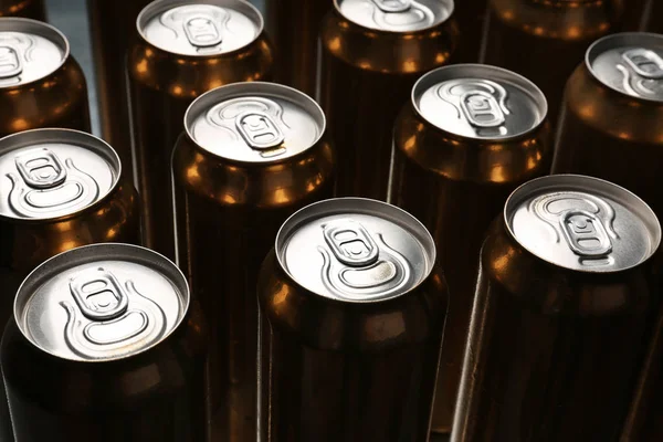 Golden cans of beer — Stock Photo, Image