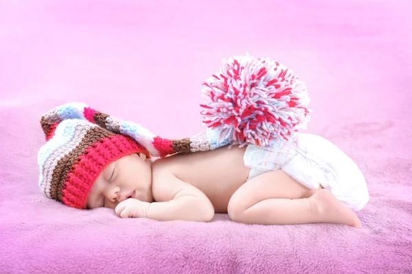 Милий Сплячу дитину — стокове фото